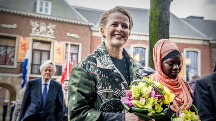 Oranjes: penningen, pecunia en planten