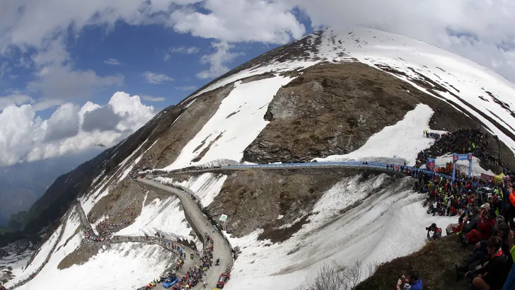 colle delle finestre giro