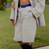 Bermuda’s zijn terug! Zo draag je deze short als 40-plusser | Nouveau