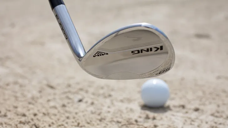 Cobra Golf King MIM wedges: precisiewerk