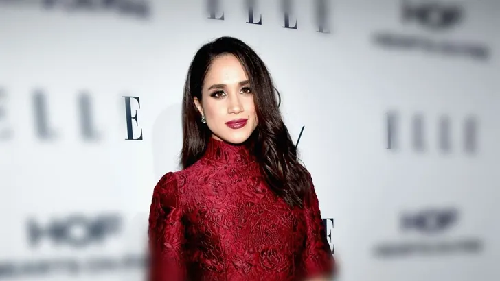 Schattig: hertogin Meghan als Roodkapje