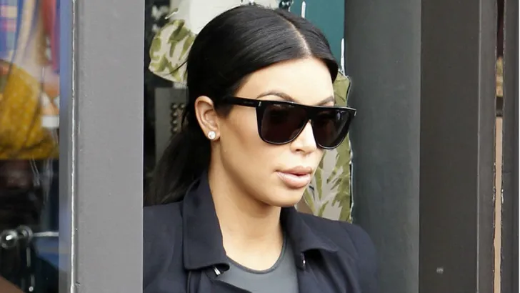 4 zwangere outfits Kim Kardashian