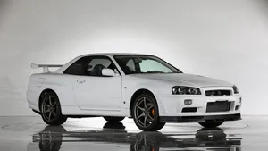 Maagdelijke Nissan Skyline R34 GT-R (10 km) is onbetaalbaar