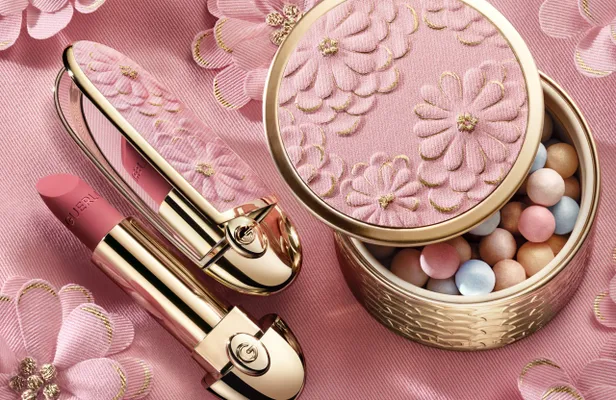 Météorites Blooming Glow 72-poederparels van Guerlain | €72