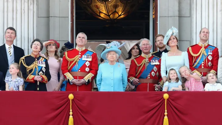 The Palace Papers: Tina Brown pakt uit over de Windsors