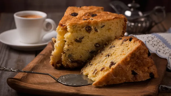 Appel-rozijnencake