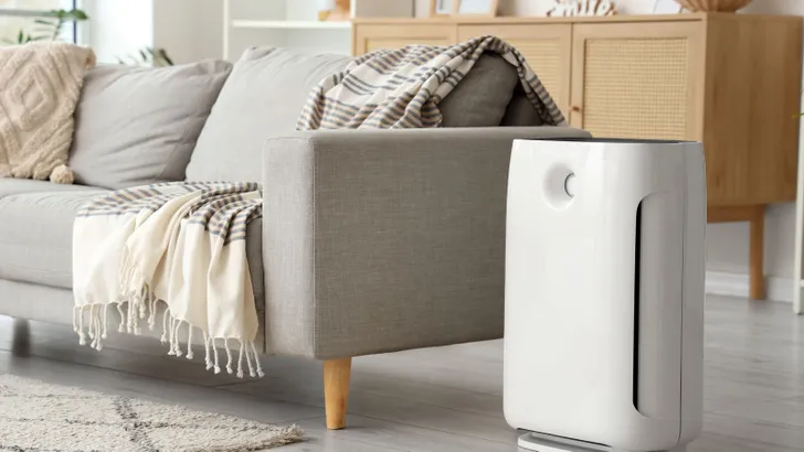 Waarom een luchtreiniger de ontbrekende stap in je skincare-routine is