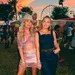 Anne en Esther Vedder bij Coachella