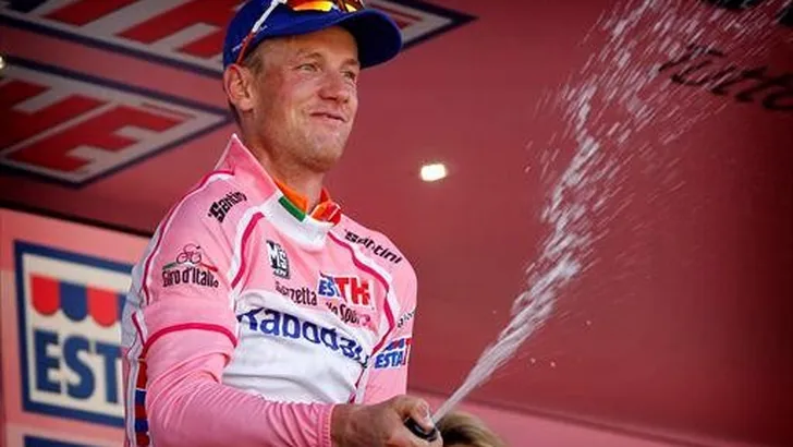 WEENING SLAAT DUBBELSLAG IN DE GIRO