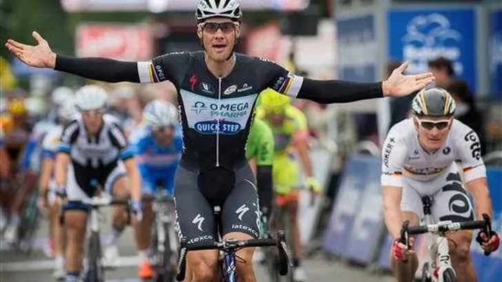 Boonen troeft Greipel en Bos af