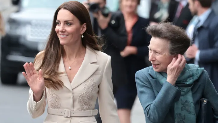 Dynamisch duo: hertogin Kate en prinses Anne!