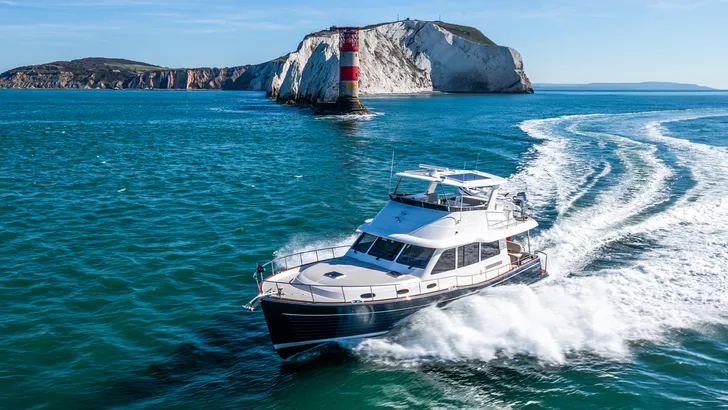 Grand Banks 54