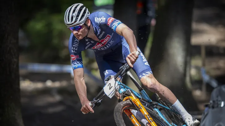 mathieu van der poel op mountainbike