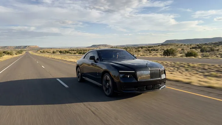 Amerikaanse sleept Rolls-Royce voor de rechter na aankoop defecte elektrische auto van 546.000 dollar