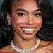Lori Harvey tijdens Baby2Baby Gala – met een stralende huid