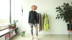 Modevlogger Anita: Zo draag je de bloemenprints dit voorjaar!