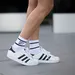 Zo blijven je sneakers wit