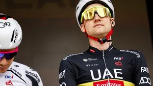 Het wegvallen van Tim Wellens is een volgende klap voor Tadej Pogacar met name richting Milaan-Sanremo. Boezemvriend Thomas De Gendt over de blessure van Wellens.