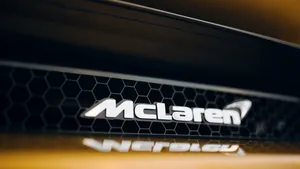 Jarenlang zwoer McLaren dit type auto nooit te bouwen, maar nu lekt het monsterlijke bewijs toch uit