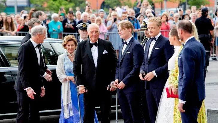 Schoon schip? Noors hof verwijdert meerdere royals van de officiële website