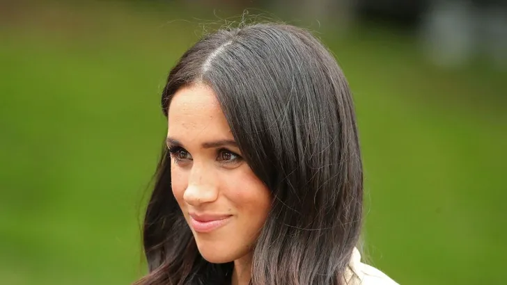 Look Of The Weekend: Zwangere Meghan op reis