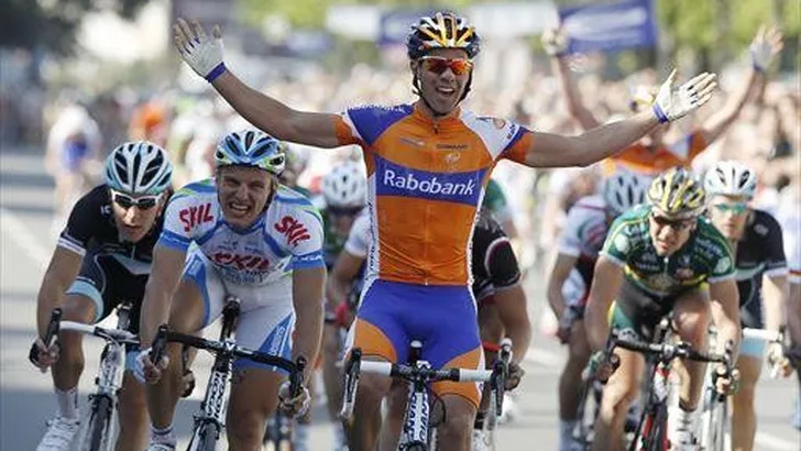 Matthews schenkt Rabobank zege in Rund um Köln