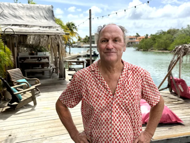 B&B-eigenaar Fred, Bonaire (Beeld: RTL).