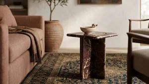 Hotel-chic in je woonkamer: dit marmeren tafeltje van H&M Home oogt als een design-vondst