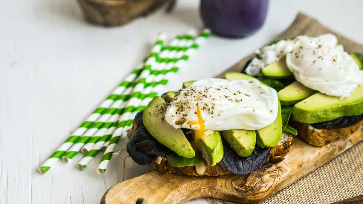 Dit doet het eten van één avocado per dag met je lijf