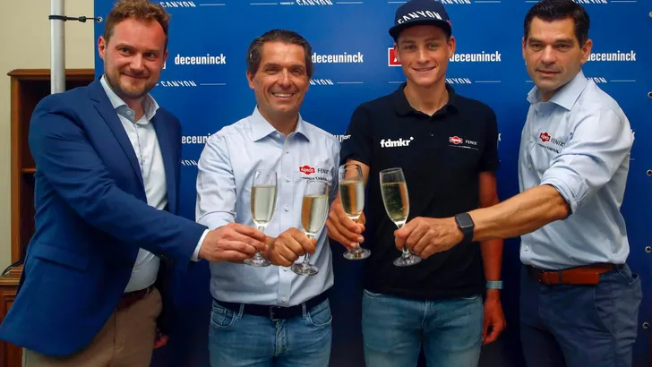 Press Conference Alpecin Fenix - Giro dÕItalia 2022