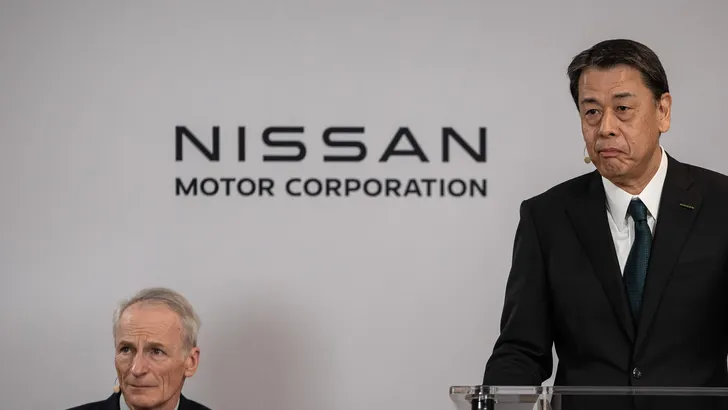 Een persconferentie van de baas van Nissan