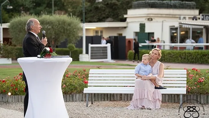 Charlene op zomers in lichtroze