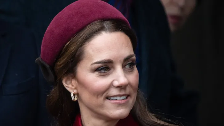 Ai! Camilla Cabello stal van het Kensington Palace