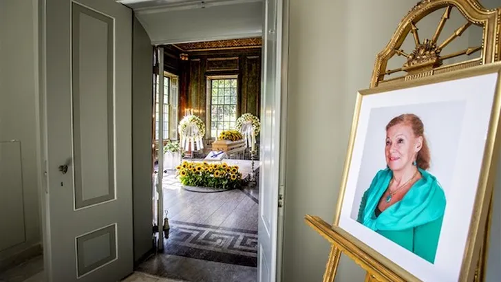 Prinses Christina overgebracht naar Noordeinde