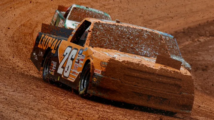 NASCAR's modderrace duurde één ronde