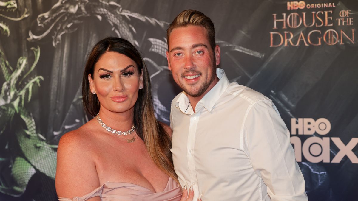 Wedding bells! Louisa en Rowan voor de tweede keer getrouwd | Grazia