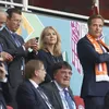 Hugo de Jonge over coronaregels: ‘Voetbalfans moeten op hun kont blijven zitten’