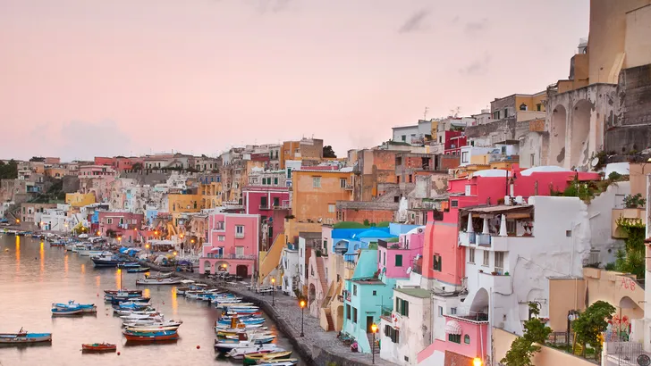 Win: 2x easyJet-tickets naar Napels