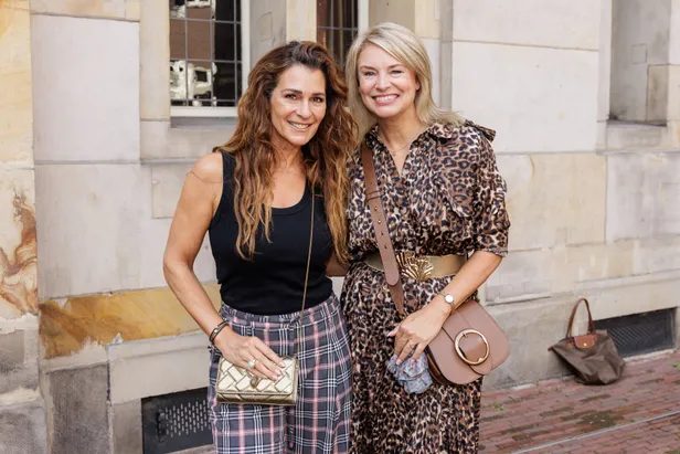 Quinty Trustfull en Pernille La Lau tijdens Strong Woman Award 2024. 
