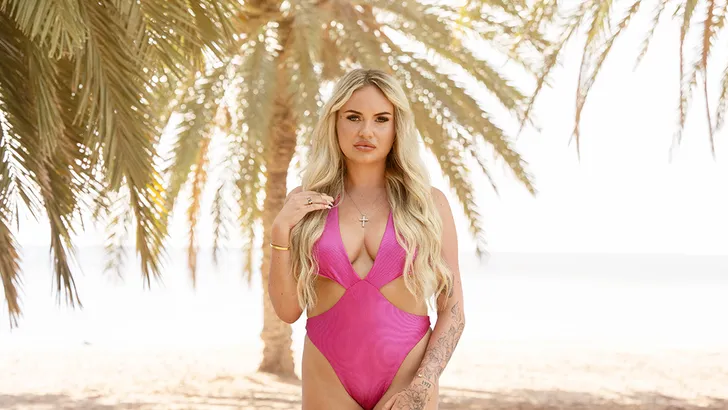 Demi van Ex on the Beach: Double Dutch