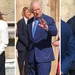 Drieluik foto's van Britse royals bij paasdienst te Windsor in april 2025. Links Sarah Ferguson, midden koning Charles, en rechts prins Andrew.