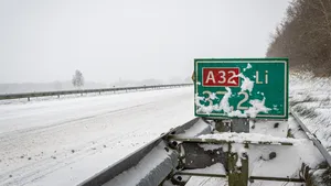 Vijf essentiële tips om je auto heel te houden als de weg verandert in een ijsbaan