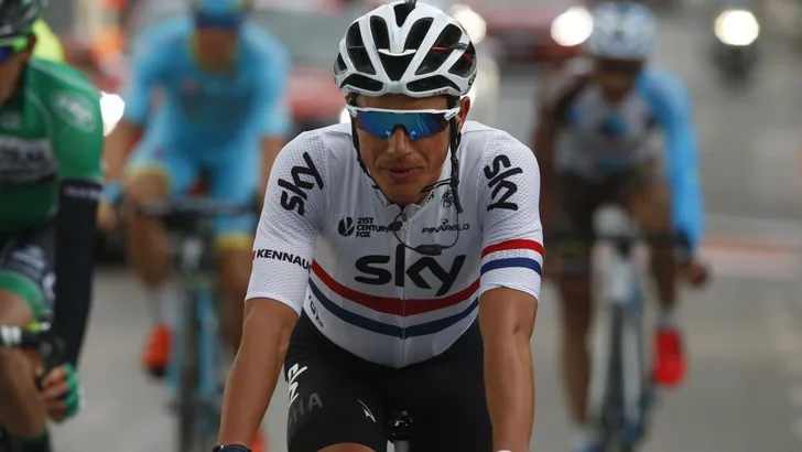 Peter Kennaugh wint op mythische Alpe d'Huez, Froome verliest tijd