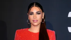 Foto van Yolanthe Cabau in een rode jurk bij een Netflix-event, oktober 2024.