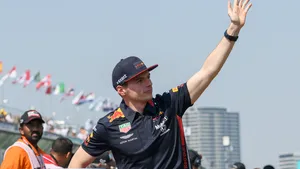 'We moeten stoppen met juichen voor belastingontwijkende Max Verstappen'