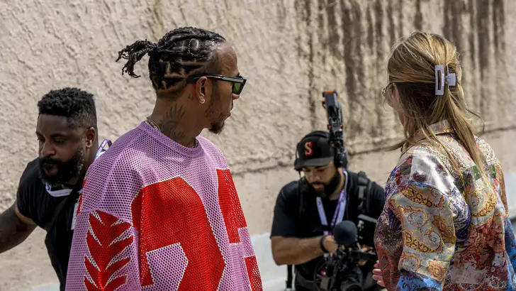 'Sir Lewis Hamilton en Shakira zijn aan het daten'