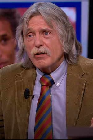 Johan Derksen ergert zich aan 'rancuneuze, irritante, achterbakse' Pierre van Hooijdonk