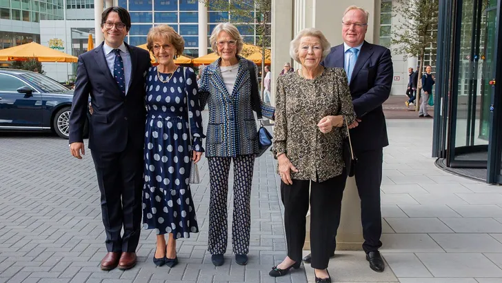 Royal Sisterhood! Beatrix, Irene en Margriet samen naar Christina Concours