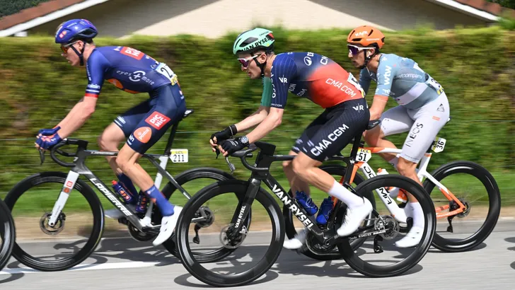 De Tour Auvergne-Rhône Alpes is een voorbereidingswedstrijd voor de renners, maar ook voor het materiaal. In de Tour de France zullen we weer een hoop nieuwe snufjes gaan zien.