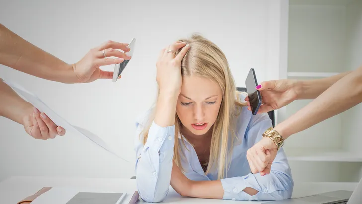 Onderzoek: Een derde van de mensen kampt met angststoornissen en depressies op werk